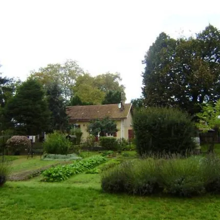 Holiday home Maison Accueillante A Gabarret, Jacuzzi Et Jardin Gabarret
