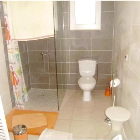 Holiday home Maison Accueillante A Gabarret, Jacuzzi Et Jardin *