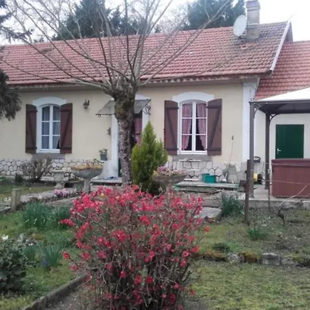 Casa vacanze Maison Accueillante à Gabarret, Jacuzzi Et Jardin *