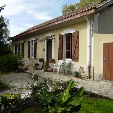 Maison Accueillante à Gabarret, Jacuzzi Et Jardin Casa vacanze Gabarret