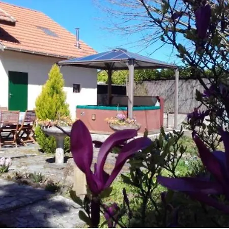 Maison Accueillante A Gabarret, Jacuzzi Et Jardin Holiday home Gabarret